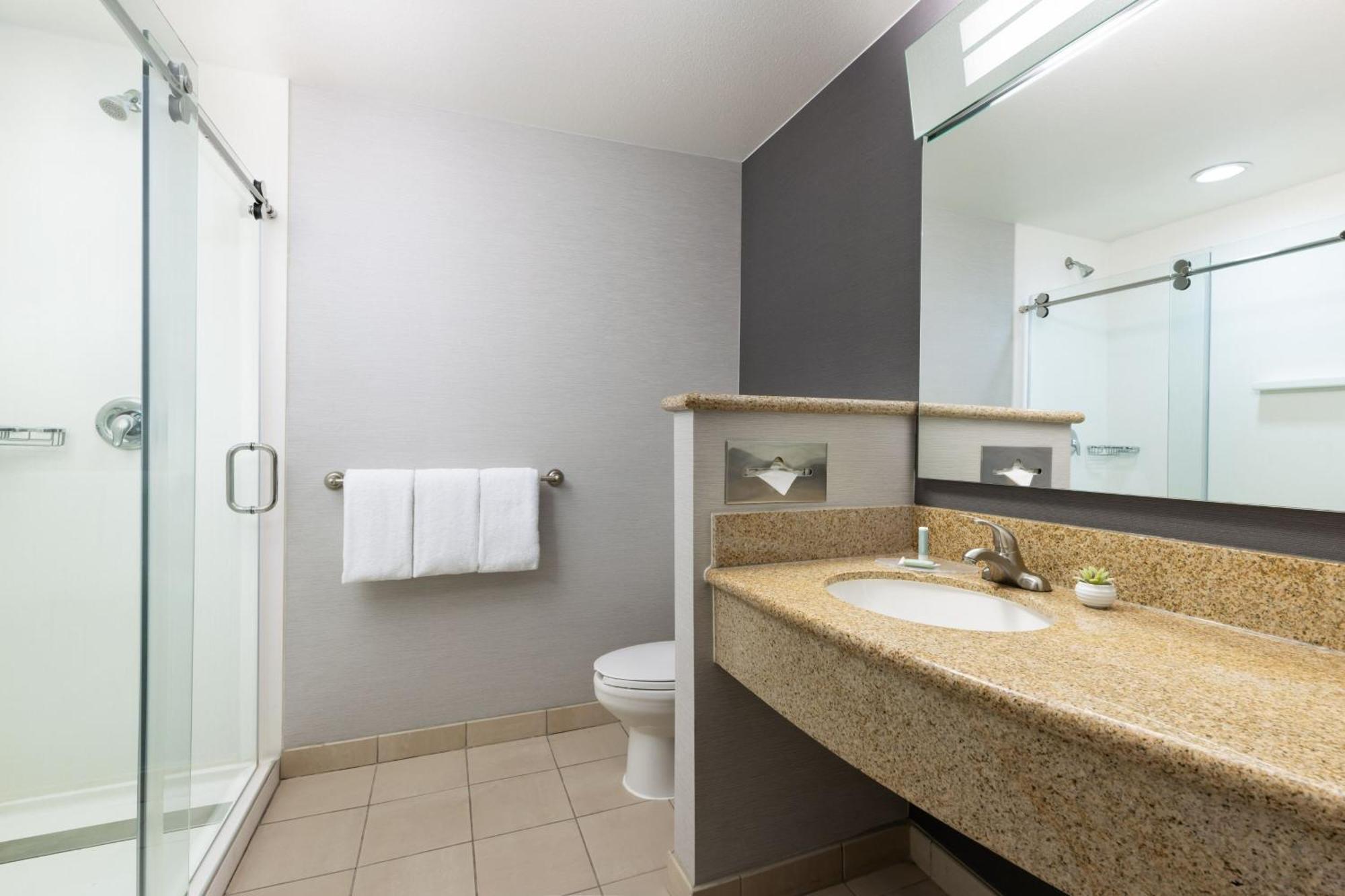 Courtyard By Marriott Las Vegas Stadium Area Exteriör bild