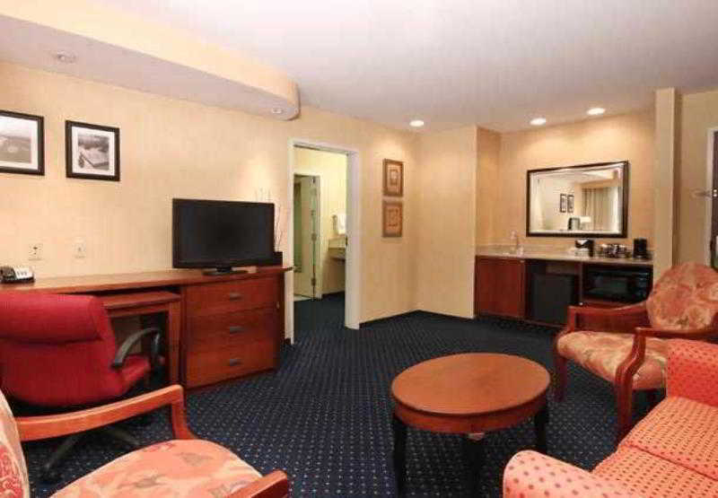 Courtyard By Marriott Las Vegas Stadium Area Exteriör bild